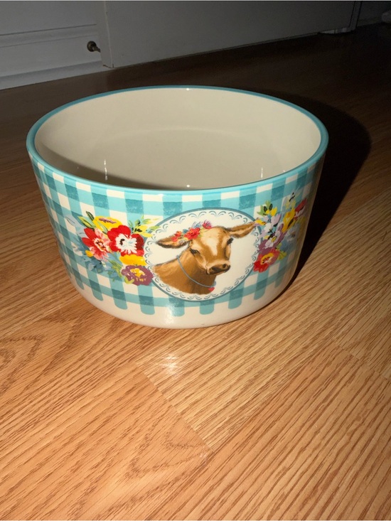 The Pioneer Woman Other - The Pioneer Woman Blue Gingham Ceramic Serving Bowl with Cow and Floral Motif